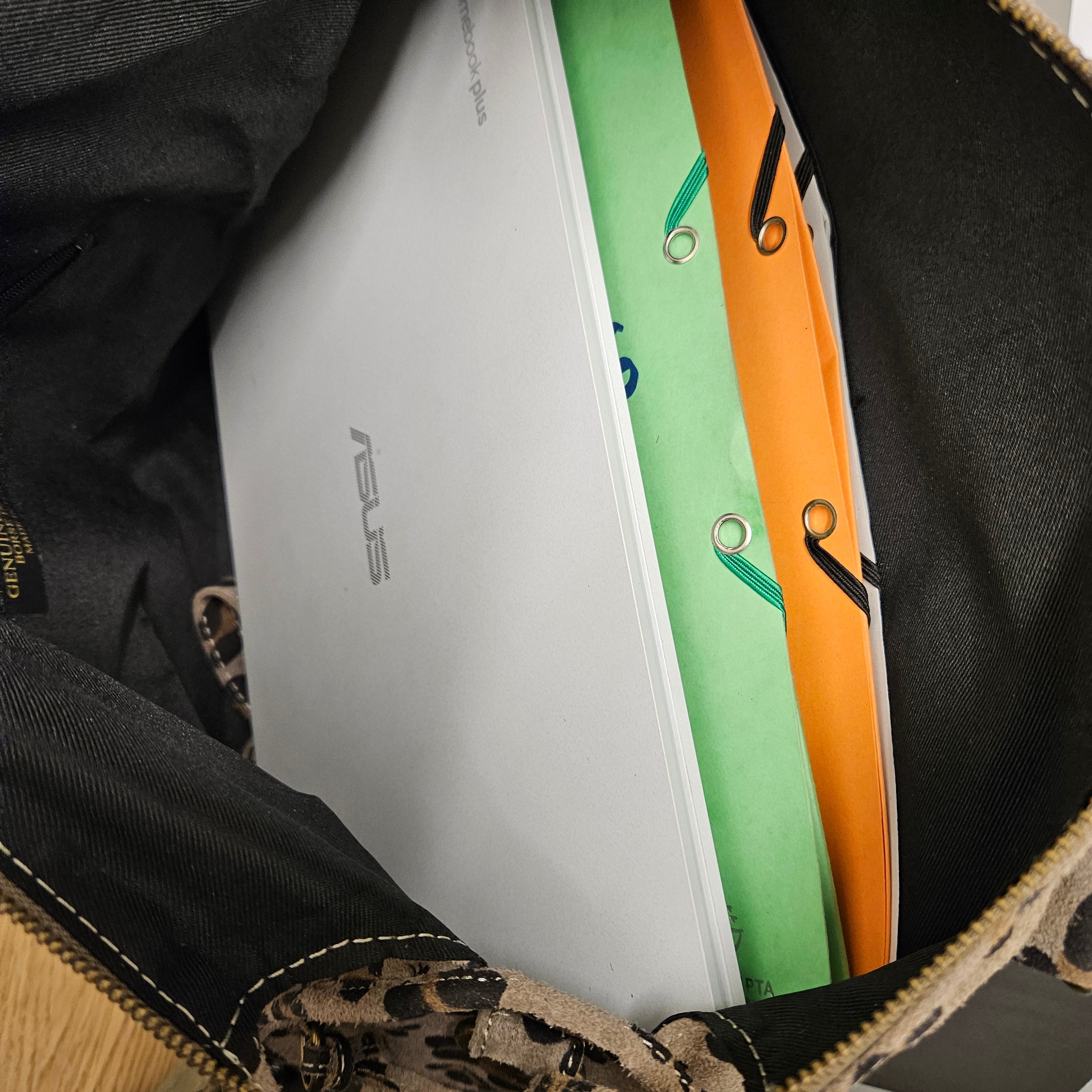 Grand Sac à main idéal pour les Cours , Bureau , Travaille , Week-End , Fourre-Tout Cuir