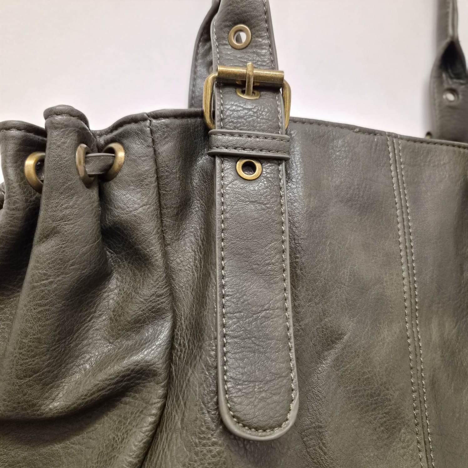 Grand sac à main en Semilicuir Couleur Kaki