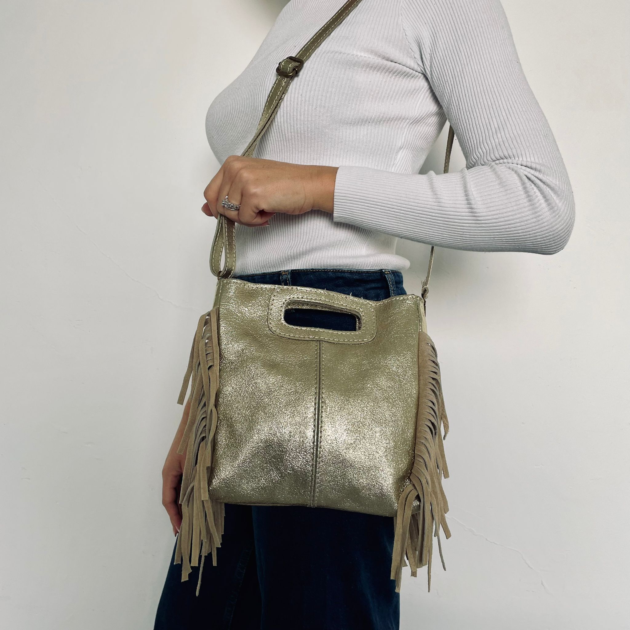 Sac 100% CUIR à Franges dorée  the genuine leather